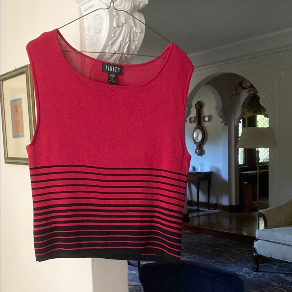 Finity Red and Black Crewneck Sleeveless Knit Sweater XL
